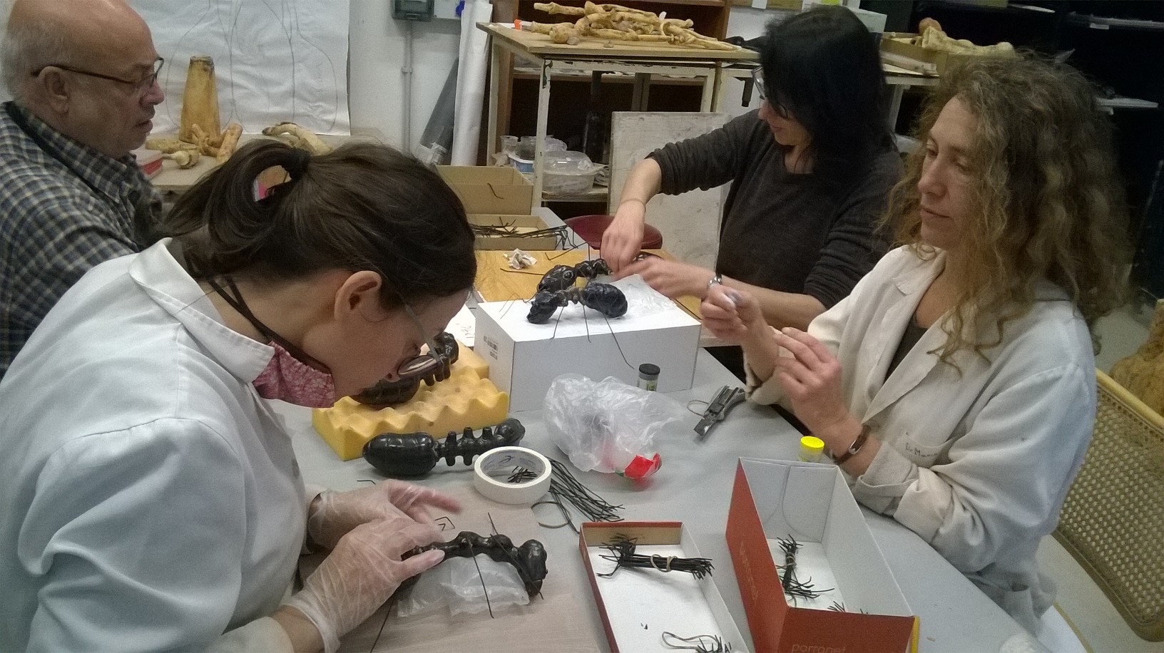 Trabajo en equipo de los artistas